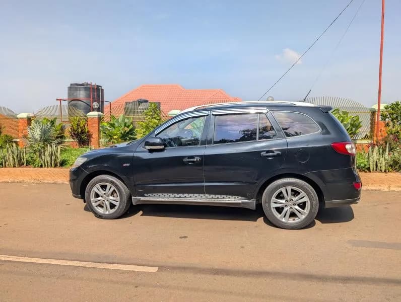 HYUNDAI SANTAFE — car rental & hire in Kigali Rwanda